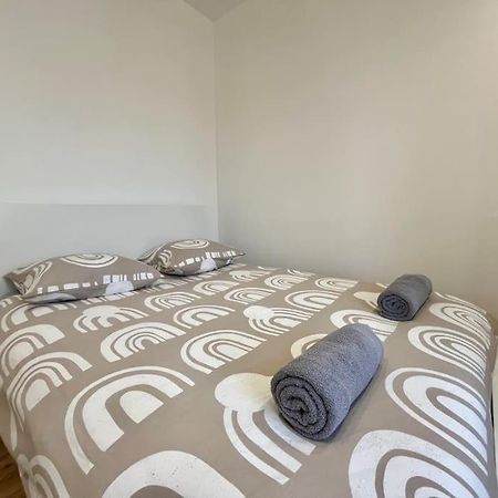 Apartamento T2 Renove A 15 Min De Lyon Pierre-Bénite Exterior foto