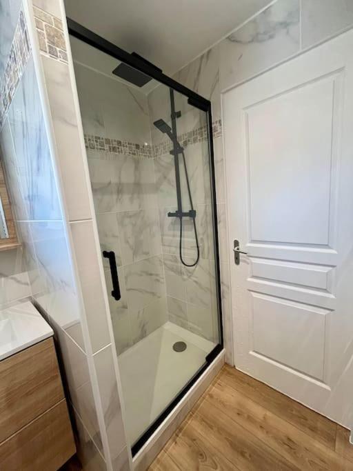 Apartamento T2 Renove A 15 Min De Lyon Pierre-Bénite Exterior foto